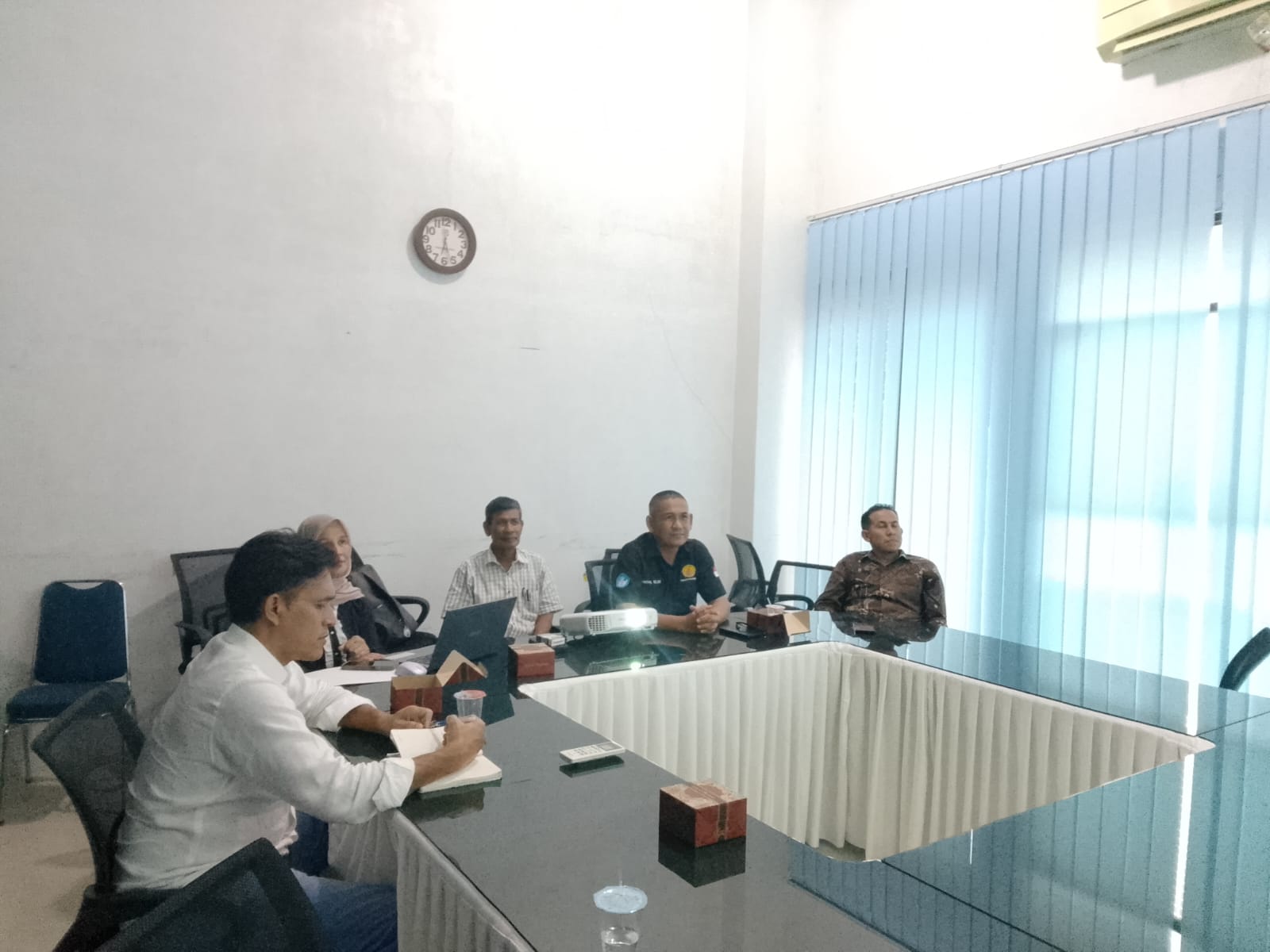 Universitas Jabal Ghafur Gelar Rapat Evaluasi Pengisian Data IKU Perguruan Tinggi Tahun 2026