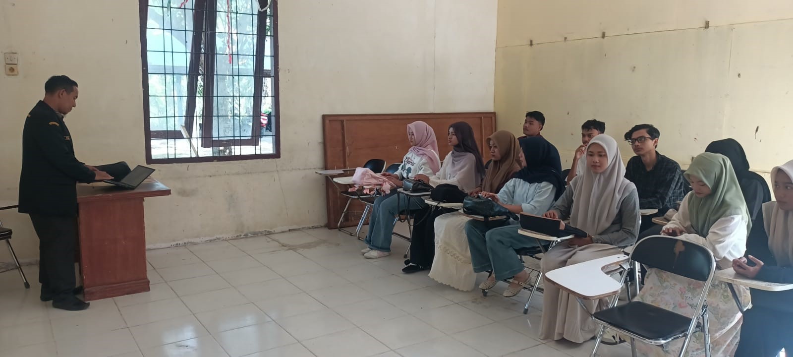 SUPERVISI KULIAH PERDANA UNIGHA: Semester Ganjil 2026-2027, Hadir Rektor, Dekan, dan Wadek Fkip