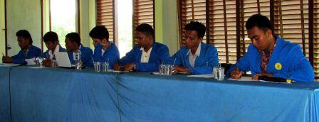 unigha debat capresma 2013