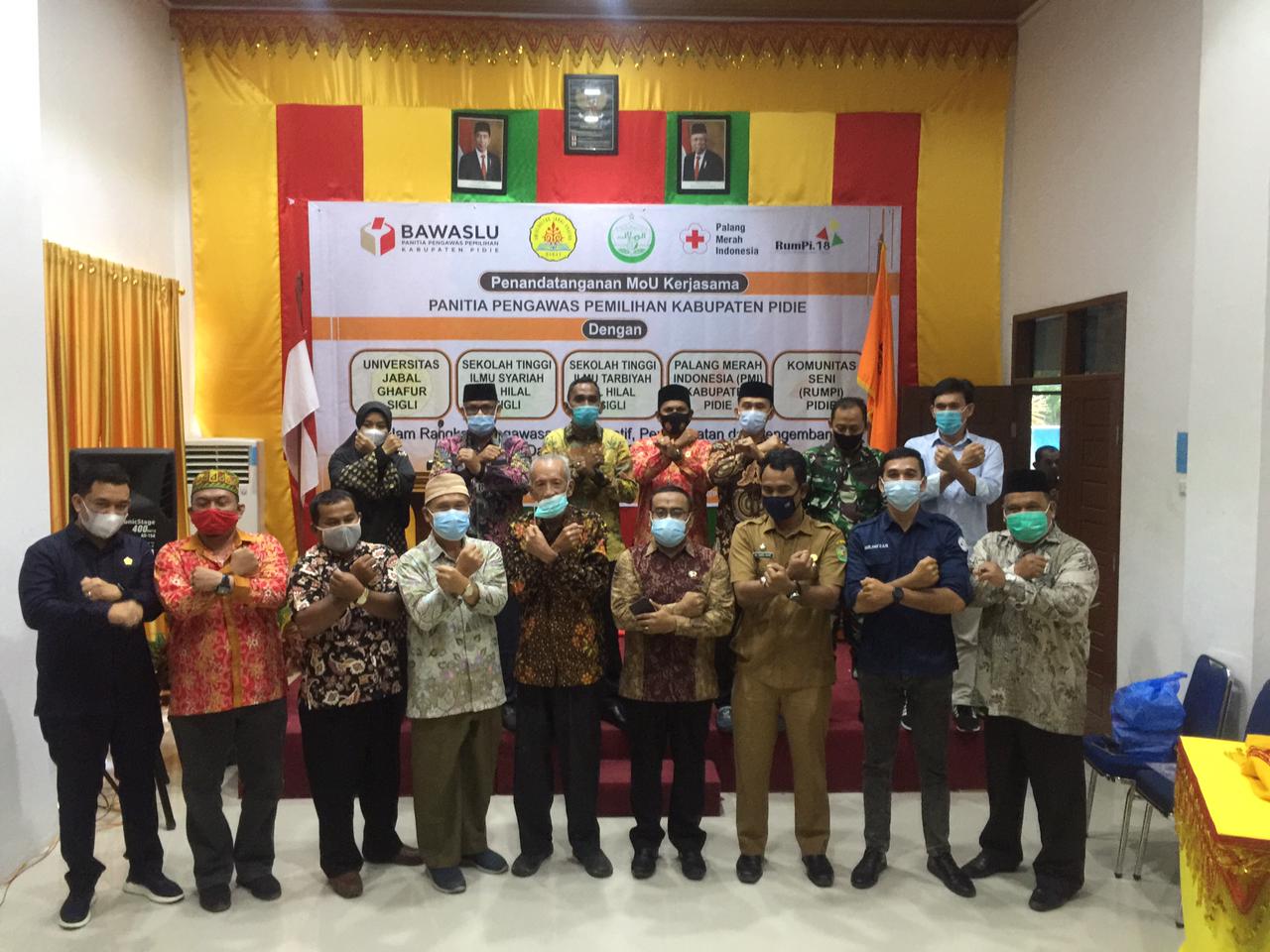 Foto Bersama panwaslih